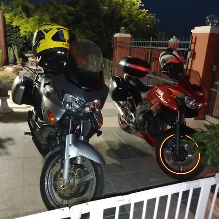 Bed & Breakfast Firefly 5*